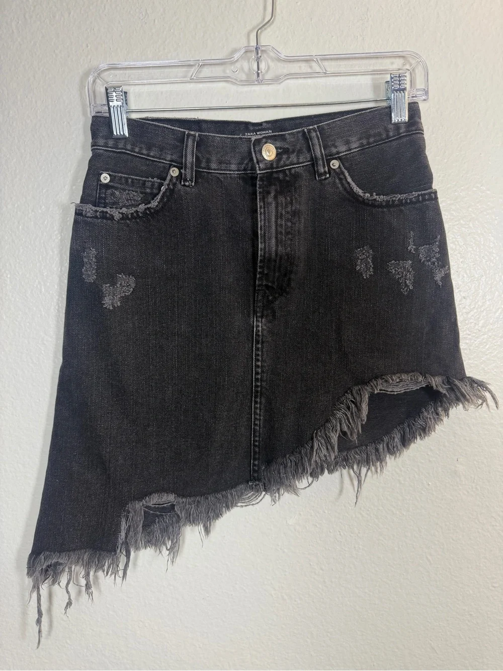 Zara 🤠 Black Denim Skirt | Size XS